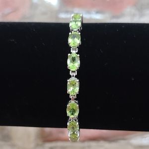 Elegant Silver and Green Gemstone Bracelet